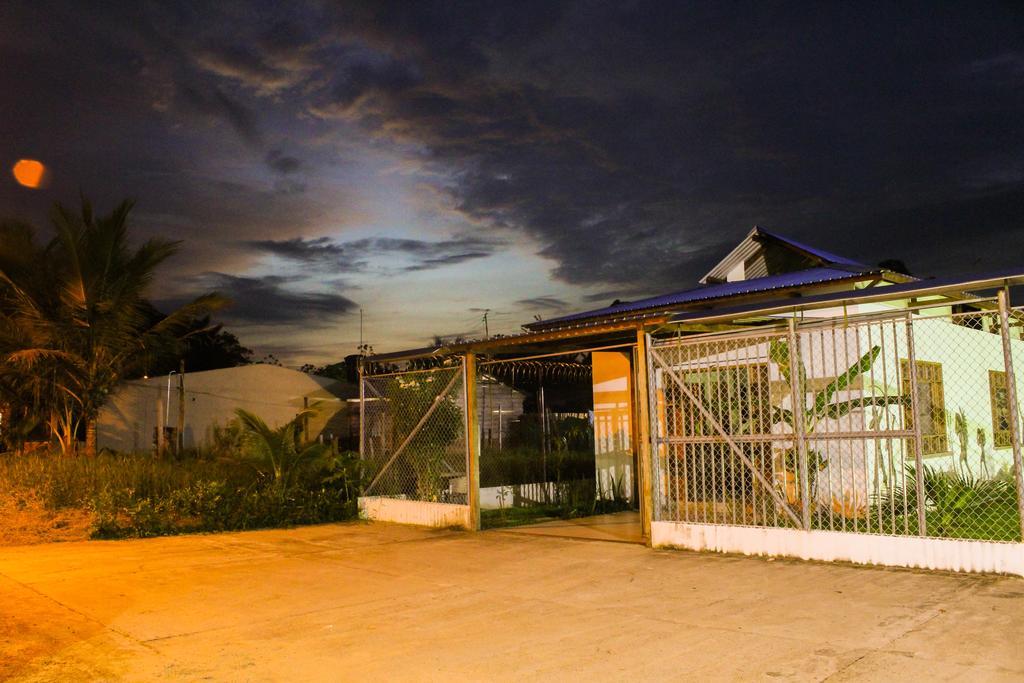 Hotel Utueane เลติเซีย ภายนอก รูปภาพ